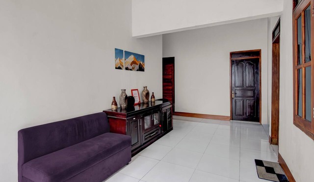 Hotel O AGH 18 in Semarang