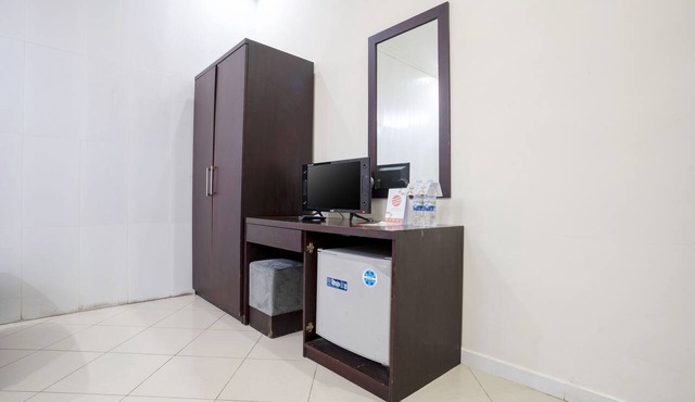 Hotel O Anika Guest House in Tuban