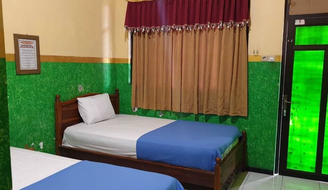 Hotel O Houstel Darma Syariah in Probolinggo