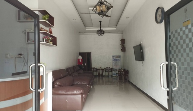 Hotel O Losmen Karunia Katingan Near Kantor Sekretariat PPK Katingan Kuala in Pegatan Hilir