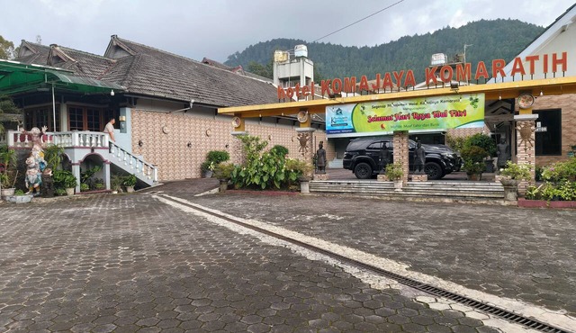 Hotel O near Tawangmangu Wonder Park for