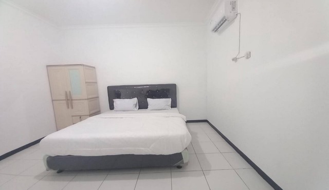 Hotel O Penginapan Kryani in Long Kali