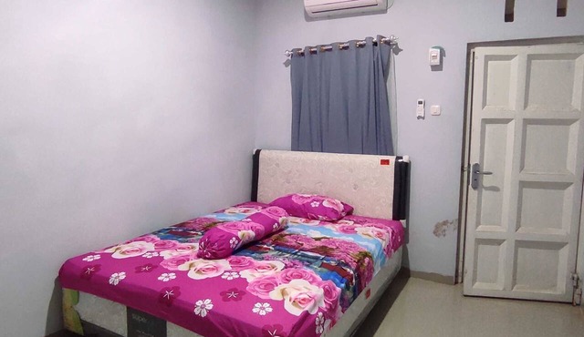 Hotel O Penginapan Noval in Makassar