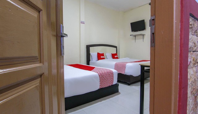 Hotel O Ratu Residence in Medan