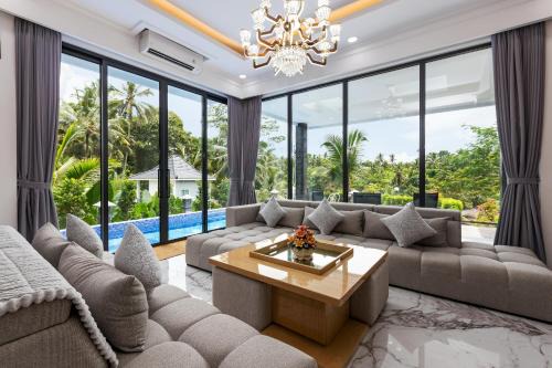 JoeWell Villa - Private Villa with Rice Field View