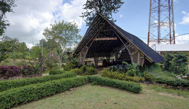 Kampoeng Regang by BHATARA