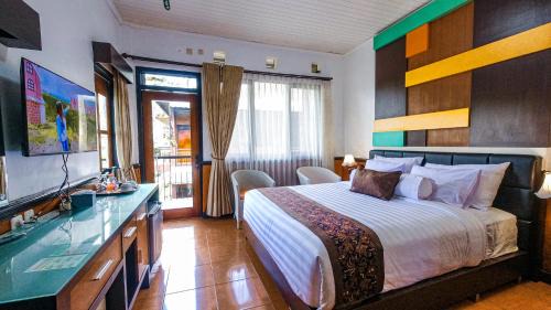 Kebun Teh Wonosari Rollaas Hotel & Resort in Malang