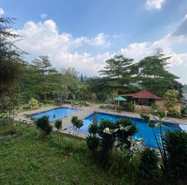Ken Hotel by Tripletree in Sampal 2