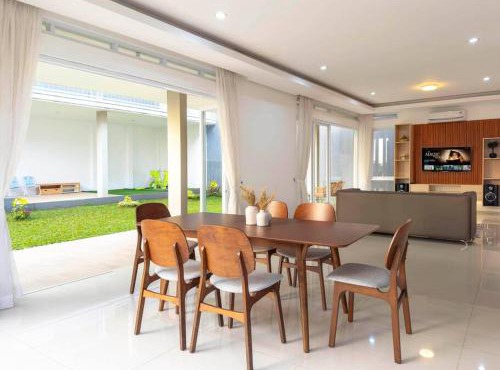 Kira House Bandung by Privee in Bengkok