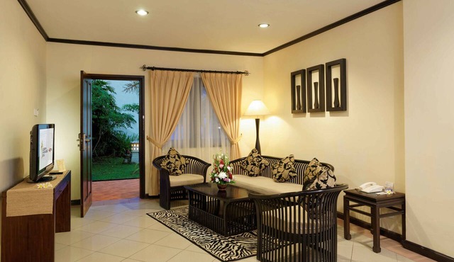 Legian Paradiso Hotel in Legian