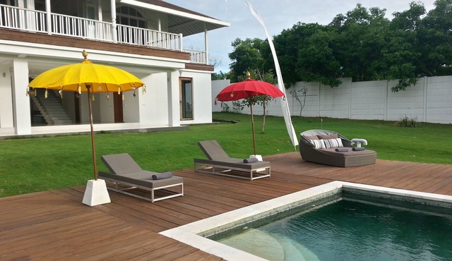 Luxury 6+2 bedroom private villa Canggu