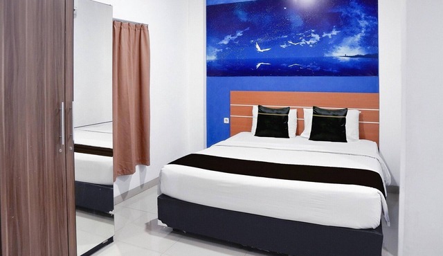 Luxury Deluxe DBL Retreat W/Free WiFi and Parking in Padang