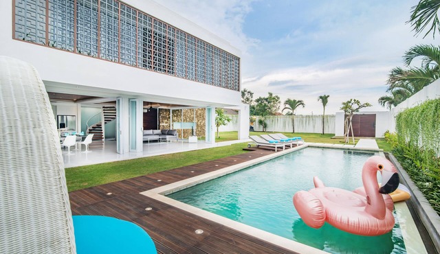 Luxury Elegant Villa Centre Of Seminyak