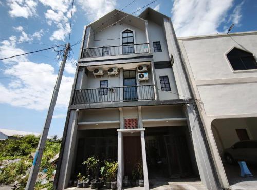 Malano Residence in Tanjungbenoa