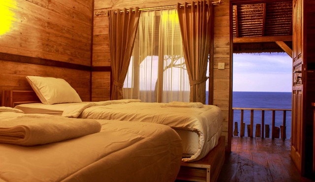 Malibu Huts