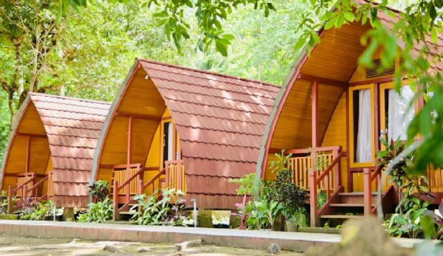 Mangatasik Villa and Cottage in Tombariri