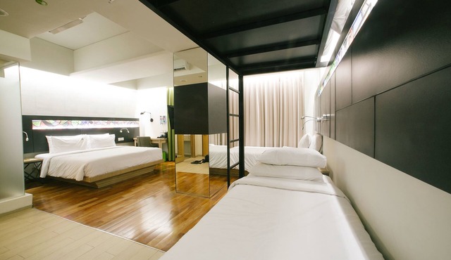 MaxOneHotels at Dharmahusada - Surabaya in Surabaya