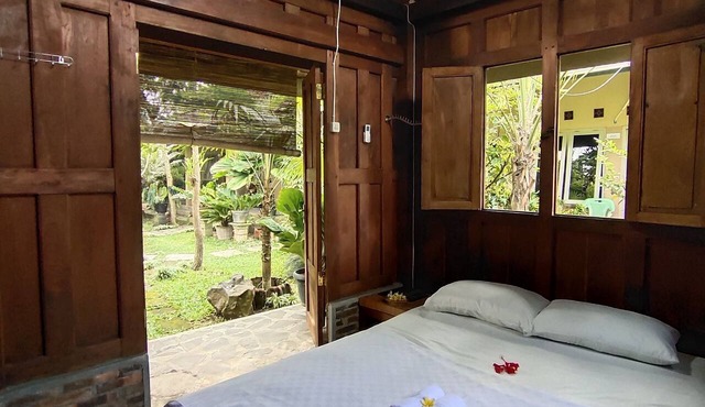 Mettaloka Guest House and Art Space in Borobudur