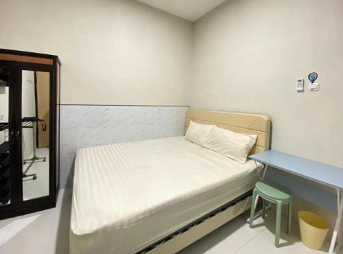 Modern Stay near Roxy Mall Jember RedPartner in Panti