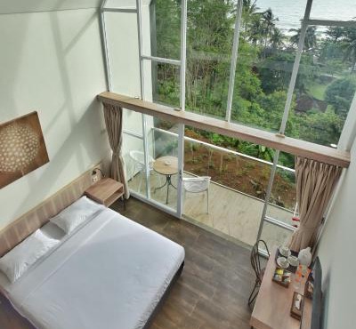 Negla Beach Villa in Cipancong