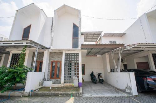 Omah Ambarrukmo Homestay Jogja