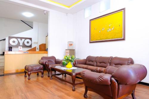 OYO 354 '32 Guest House in Batu