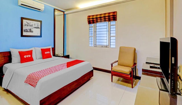 OYO 90278 Hotel Sepuluh Buah Batu Bandung in Bandung