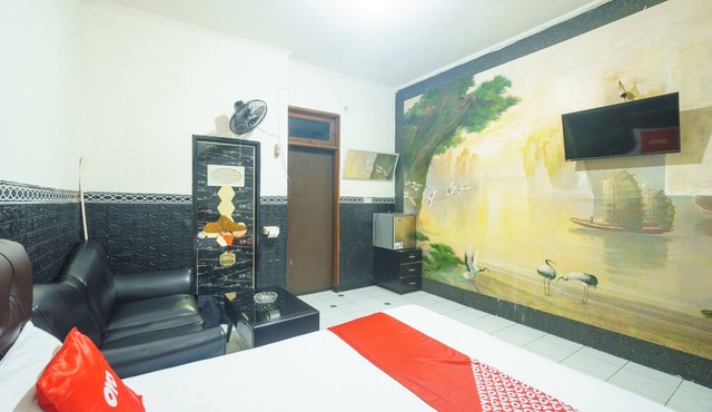 OYO 93132 Modom Homestay Near RS Islam Jakarta Pondok Kopi in Jakarta