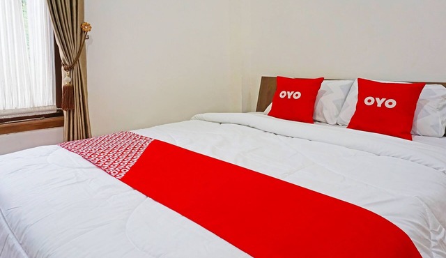 OYO LIfe 91571 Hotel Ss Bukit Cemara Syariah in Pujon
