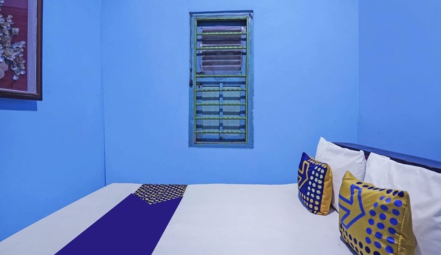 OYO Life 91859 Kost Budhe Syariah in Surabaya