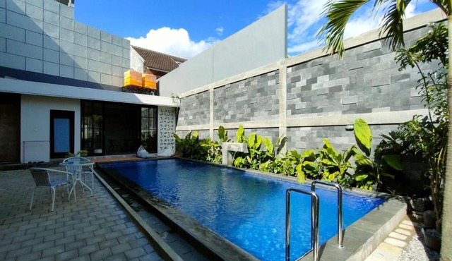 PENNY HOUSE Private Pool in Batu