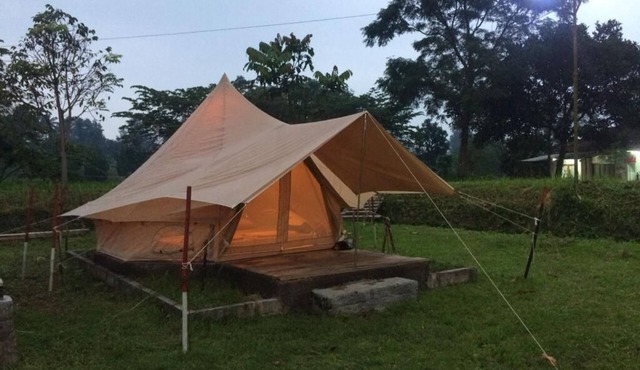 Puncak Camp Hills in Cisarua