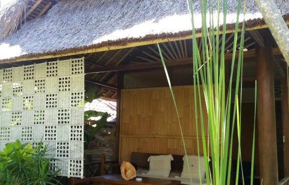 Puri Pandan Restaurant and Bungalow in Candidasa