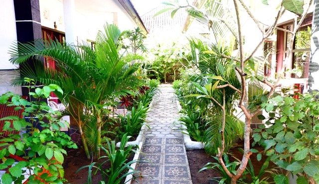 Rajuna Homestay in Nusa Lembongan