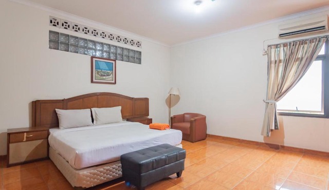 RedDoorz at Hotel Lodaya Bandung in Bandung