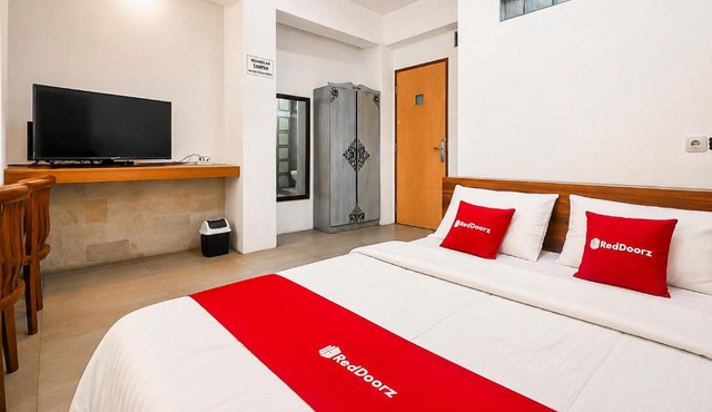 RedDoorz at Kayome Dago Bandung