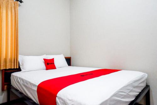 RedDoorz near Kampus UMP Purwokerto 2 in Sumbang