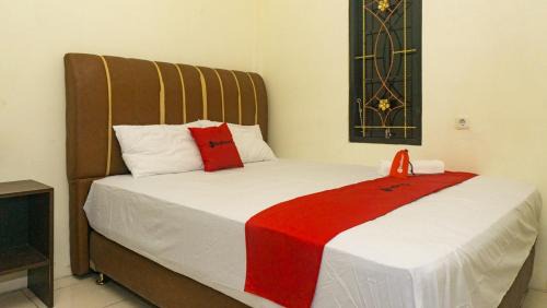 RedDoorz near Sentani Airport Jayapura in Jayapura