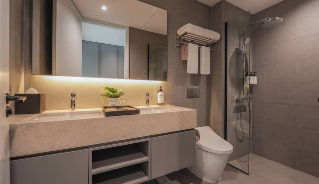 Residence on Opus Bay - Balmoral Tower Hotel in Batam