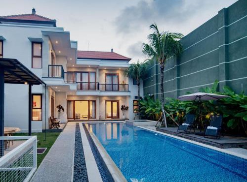 RL Villa Sanur Spacious Pool