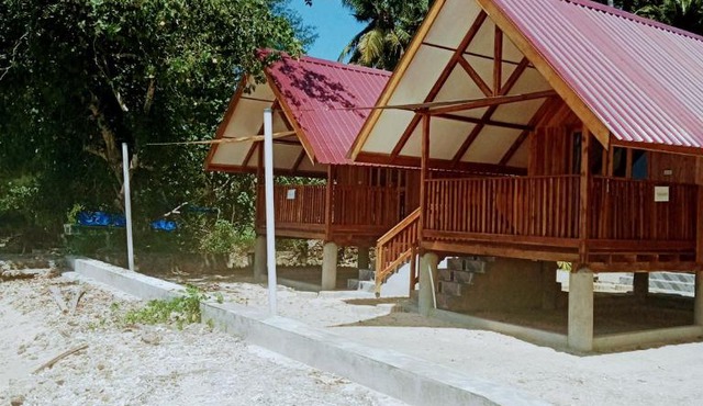 Seabreeze Bungalows in Lagudri