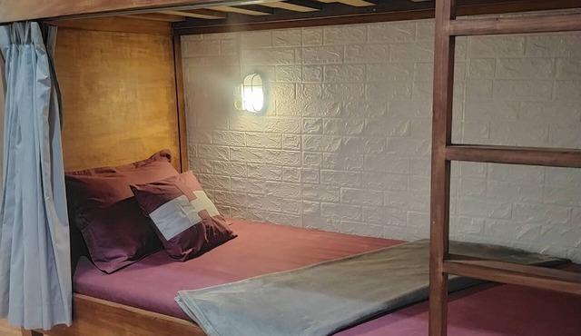 Semeru Hostel Malang - Adults Only