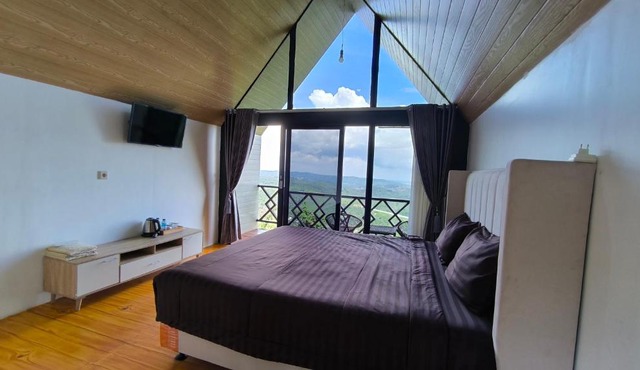 Senja Kita Glamping in Tuntang