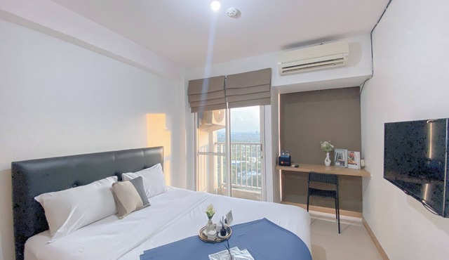 Simply Look And Comfy Studio Tifolia Apartment