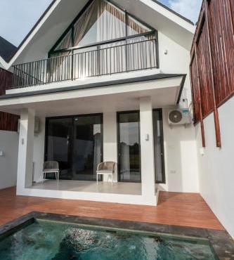 Six Star Villa 4, Stylish 2BR with Rice Field View in Canggu