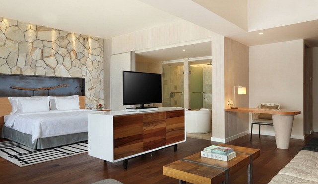 Spacious Modern Suite with Free Minibar Items (T Sand Suite11) in Bali