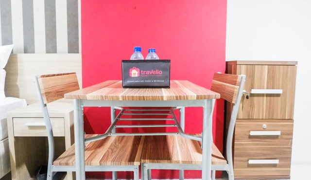 Spacious Studio Room at The Square Apartment in Surabaya