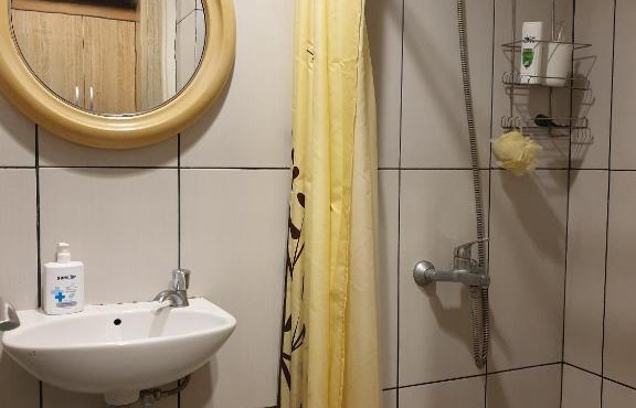 Studio DELUXE EN Grand Kamala Lagoon By Ataya Room Property in Bekasi