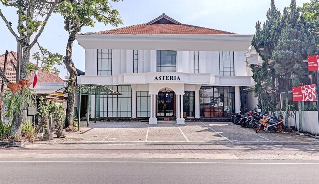 Stylish DBL Suite Escape W/Free WiFi and Parking in Bandung