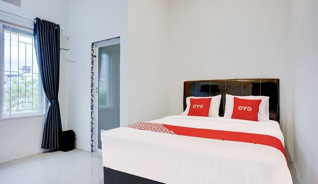 Stylish DBL Suite Escape W/Free WiFi and Parking in Medan